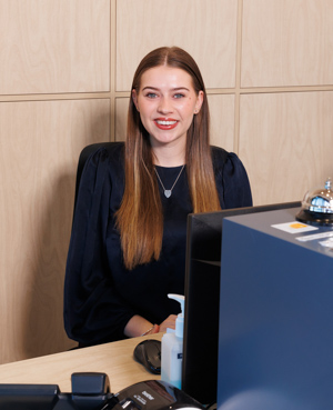Receptionist Olivia Hansen - Receptionist
